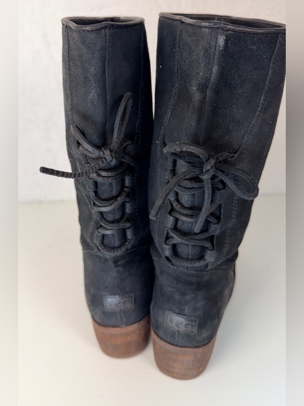 UGG Australia Black Leather Lace Back Mid Calf Boots Womens 8.5 Cozy Warm - Picture 9 of 15